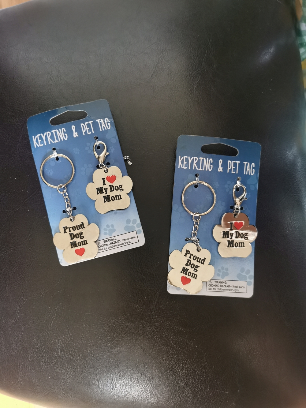 NWT Proud Dog Mom Keyring & Pet Tag - Heart Accent